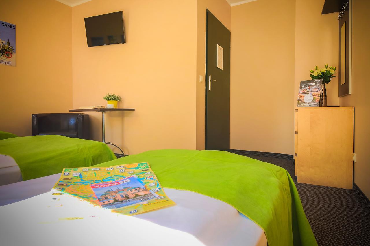 Glow Hostel Wroclaw Luaran gambar