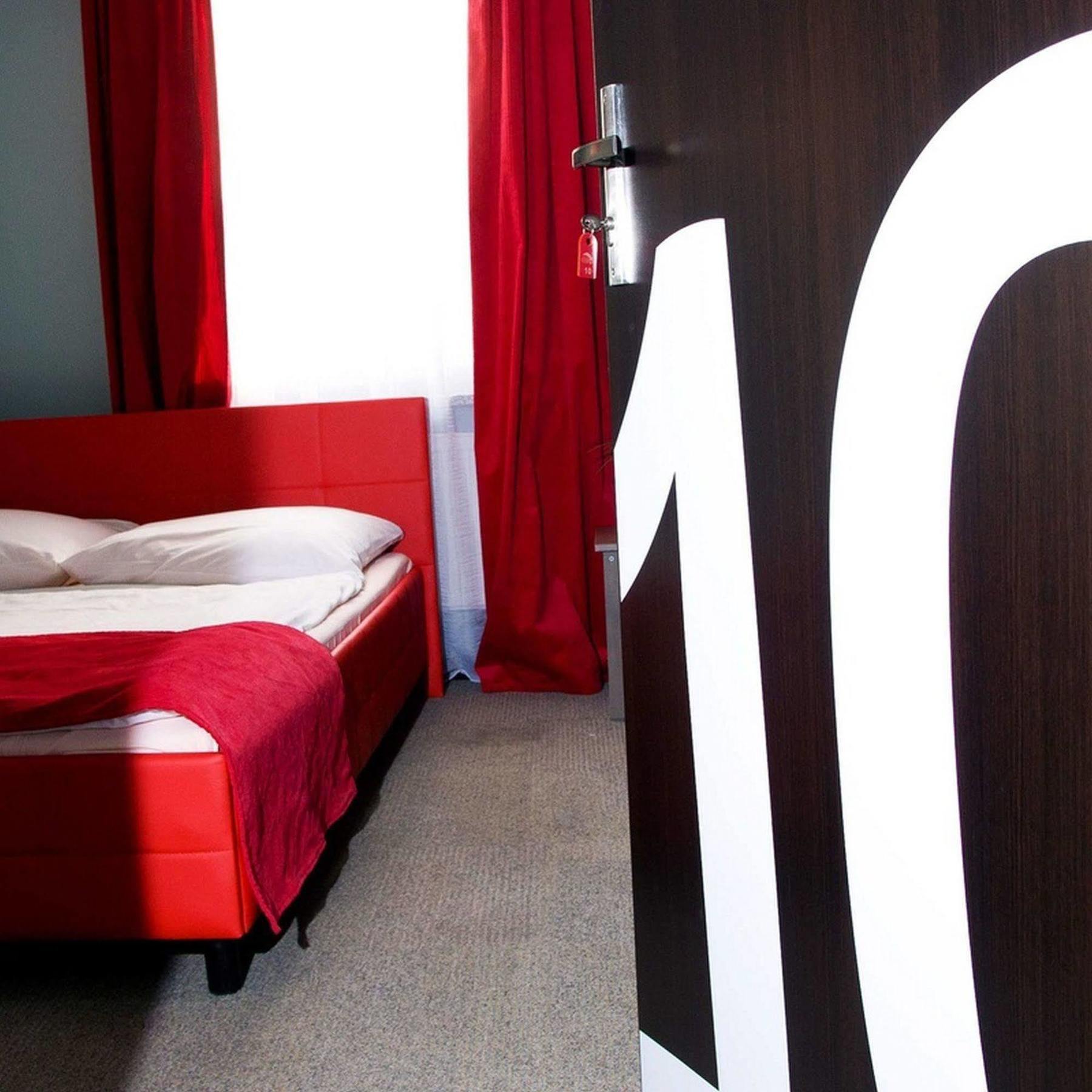 Glow Hostel Wroclaw Luaran gambar